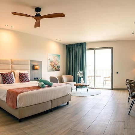 Dolphin Suites & Wellness Curacao Willemstad Extérieur photo