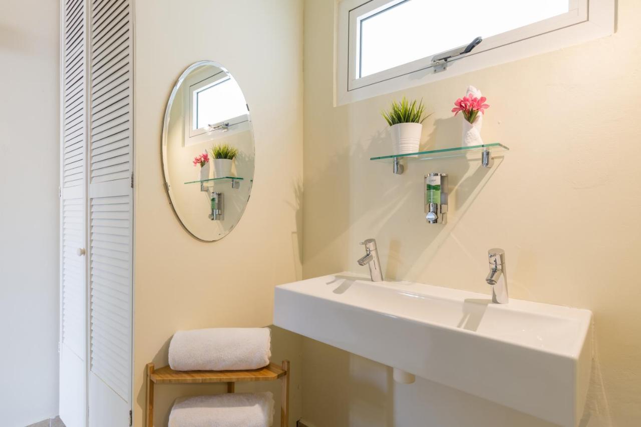 Dolphin Suites & Wellness Curacao Willemstad Extérieur photo