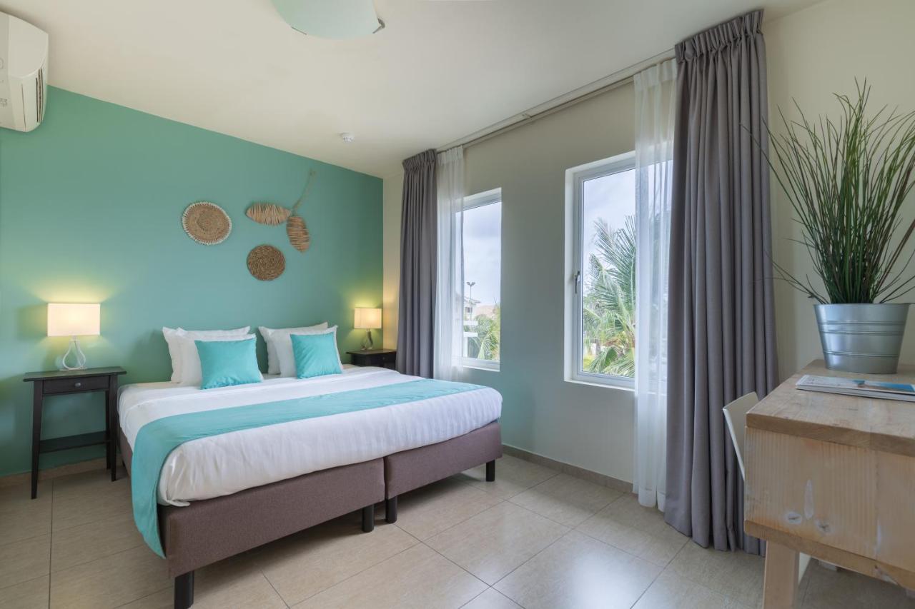 Dolphin Suites & Wellness Curacao Willemstad Extérieur photo