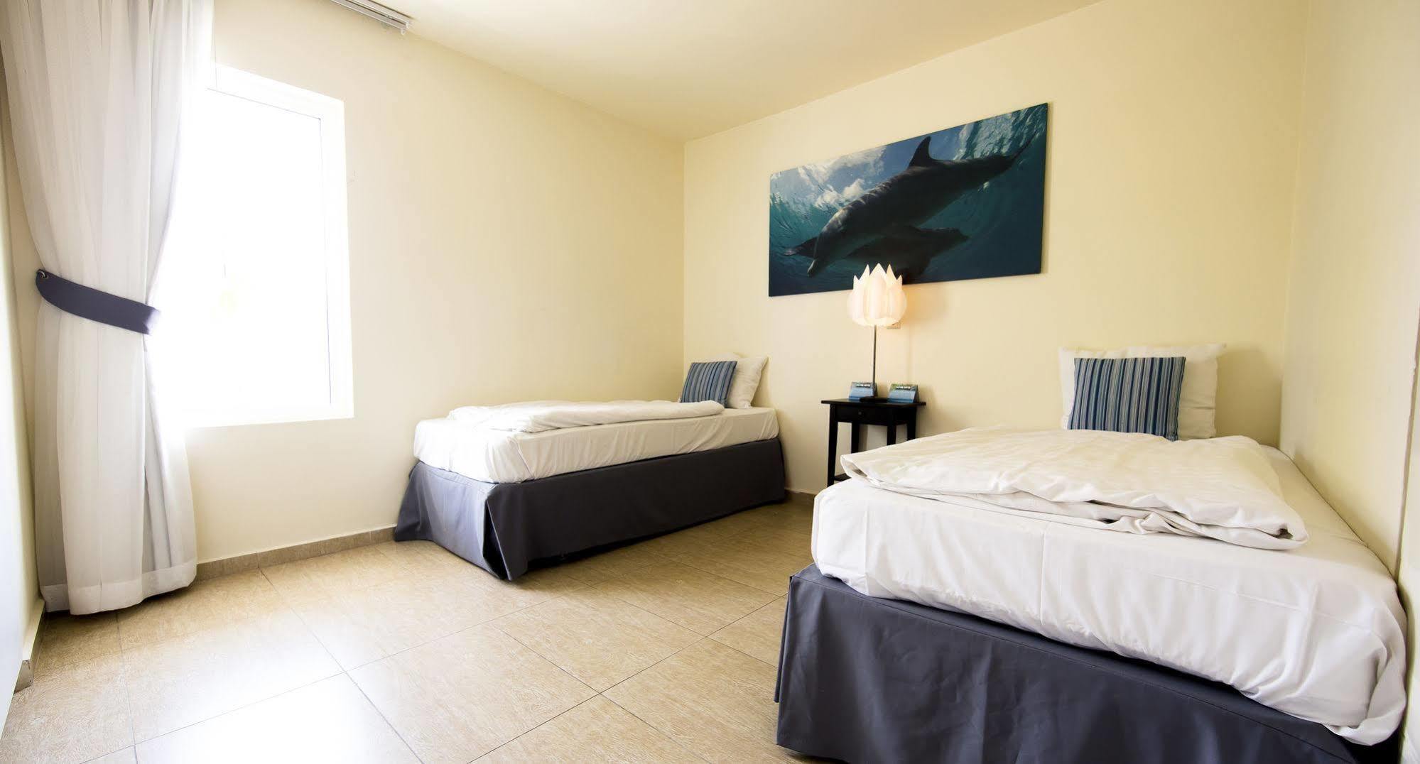 Dolphin Suites & Wellness Curacao Willemstad Extérieur photo