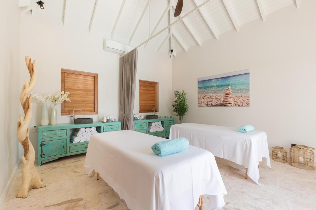 Dolphin Suites & Wellness Curacao Willemstad Extérieur photo